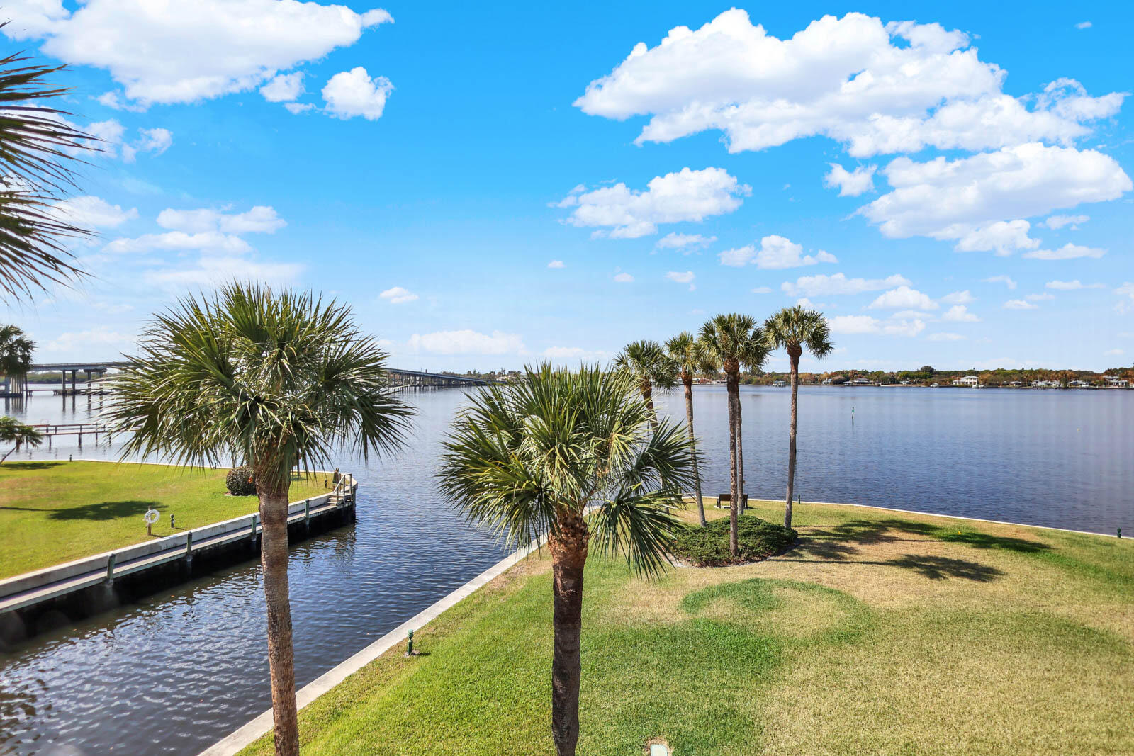 1950 Southwest Palm City Road, Unit 13301 Stuart, FL 34994 - Photo 50 of 51 13-301_Circle_Bay-36