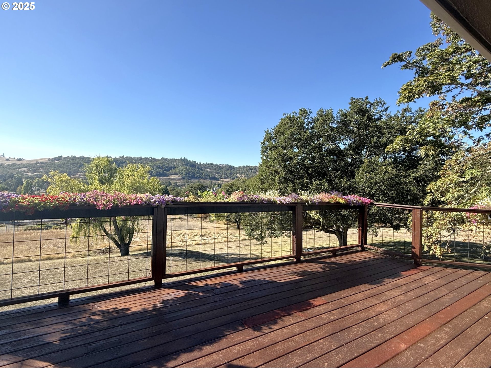 7978 North Bank Road Roseburg, OR 97470 - Photo 12 of 44