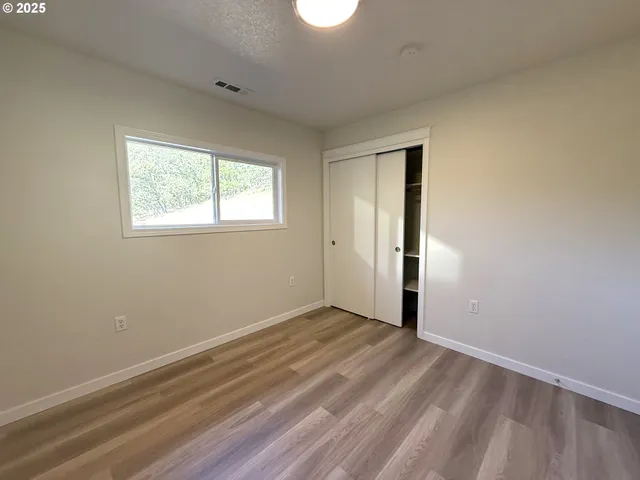 $599,000 | 7978 North Bank Road, Roseburg, OR 97470