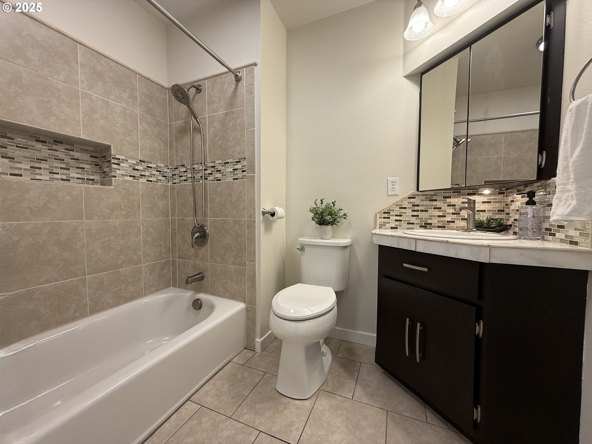 7978 North Bank Road Roseburg, OR 97470 - Photo 22 of 44