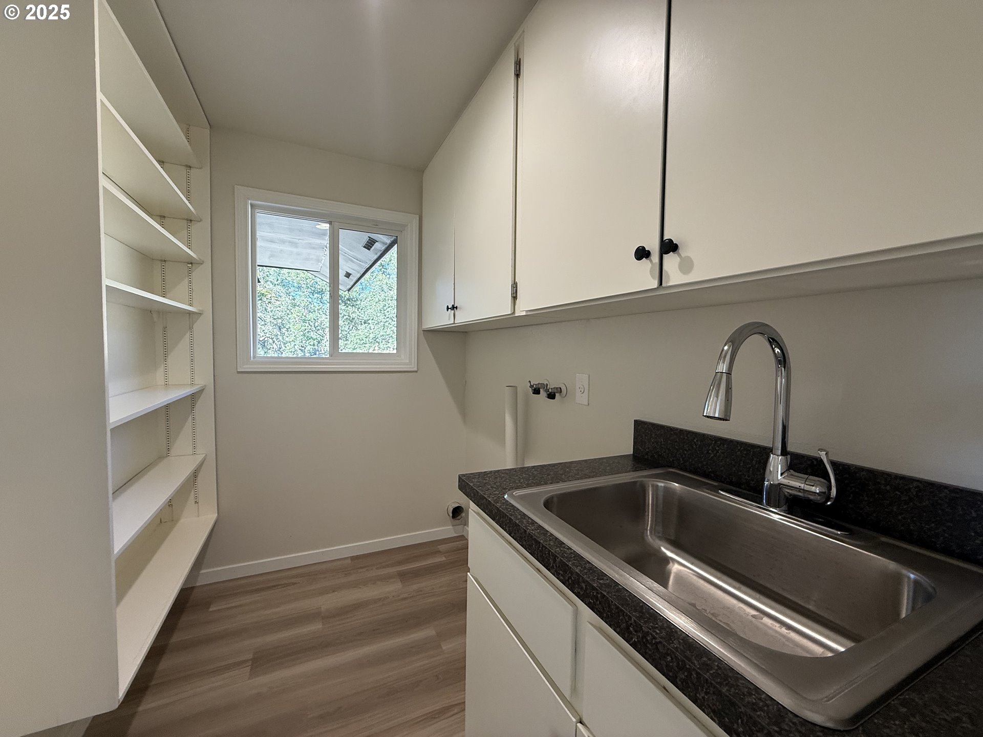 7978 North Bank Road Roseburg, OR 97470 - Photo 24 of 44