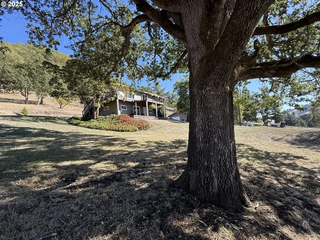 $599,000 | 7978 North Bank Road, Roseburg, OR 97470