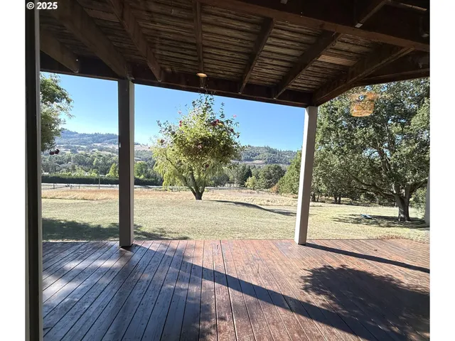 $599,000 | 7978 North Bank Road, Roseburg, OR 97470