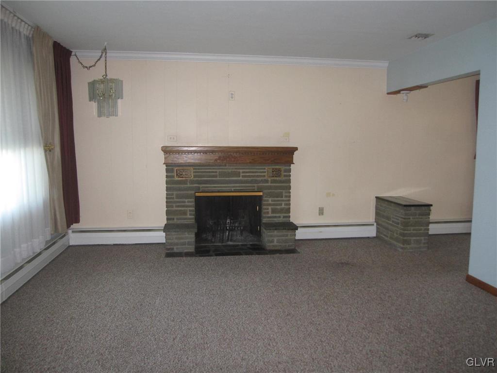 3255 Cherryville Road Northampton, PA 18067 - Photo 2 of 21 Gallery Image 2