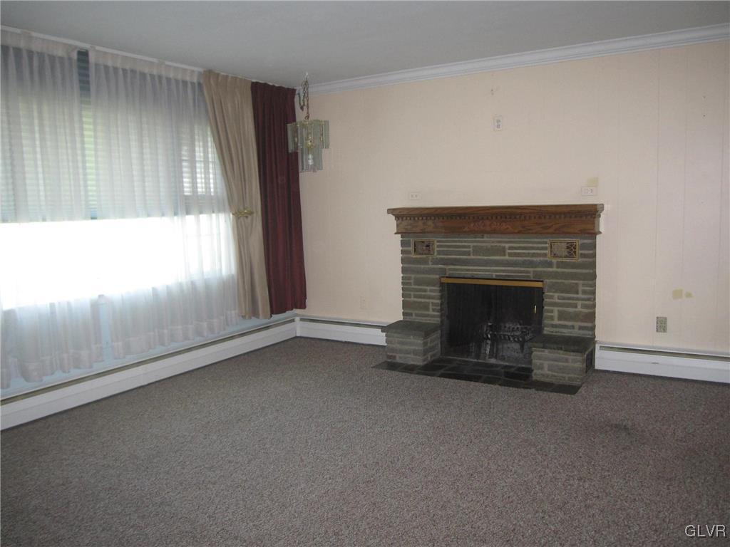 3255 Cherryville Road Northampton, PA 18067 - Photo 3 of 21 Gallery Image 3