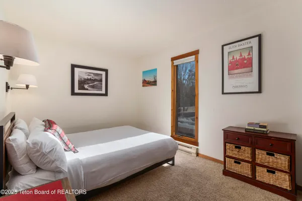 $1,350,000 | 4420 Berry Drive, Unit 3823, Wilson, WY 83014