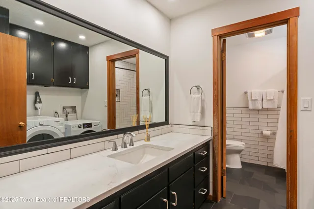 $1,350,000 | 4420 Berry Drive, Unit 3823, Wilson, WY 83014