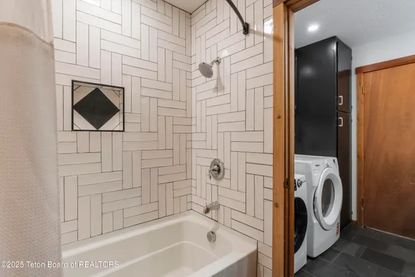 $1,350,000 | 4420 Berry Drive, Unit 3823, Wilson, WY 83014