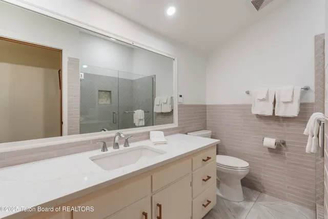 $1,350,000 | 4420 Berry Drive, Unit 3823, Wilson, WY 83014