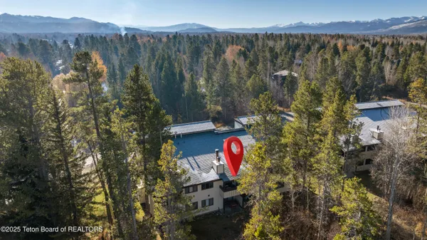 $1,350,000 | 4420 Berry Drive, Unit 3823, Wilson, WY 83014