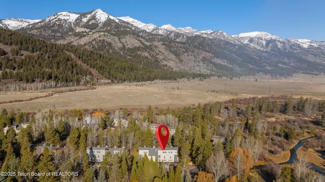 $1,350,000 | 4420 Berry Drive, Unit 3823, Wilson, WY 83014