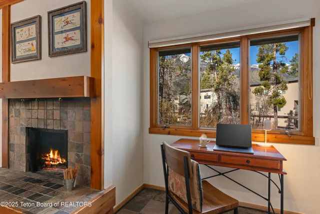 $1,350,000 | 4420 Berry Drive, Unit 3823, Wilson, WY 83014