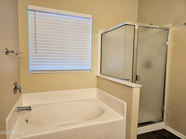 $2,450 | 6111 East Knolls Way North, Cave Creek, AZ 85331