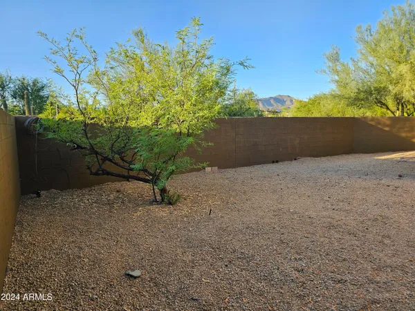 $2,450 | 6111 East Knolls Way North, Cave Creek, AZ 85331