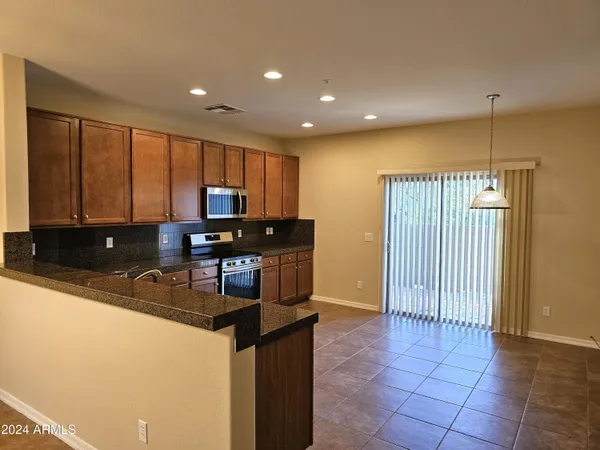 $2,450 | 6111 East Knolls Way North, Cave Creek, AZ 85331