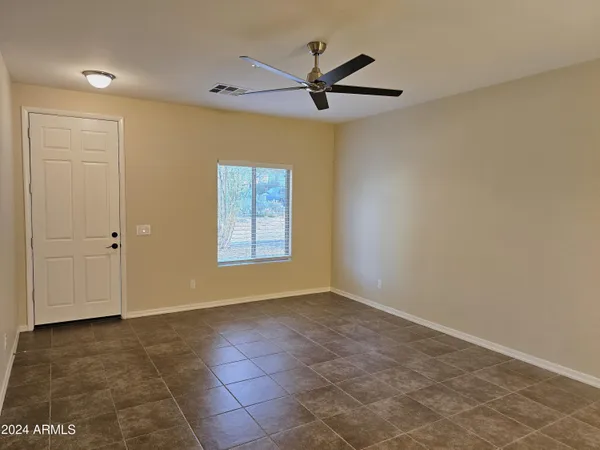 $2,450 | 6111 East Knolls Way North, Cave Creek, AZ 85331