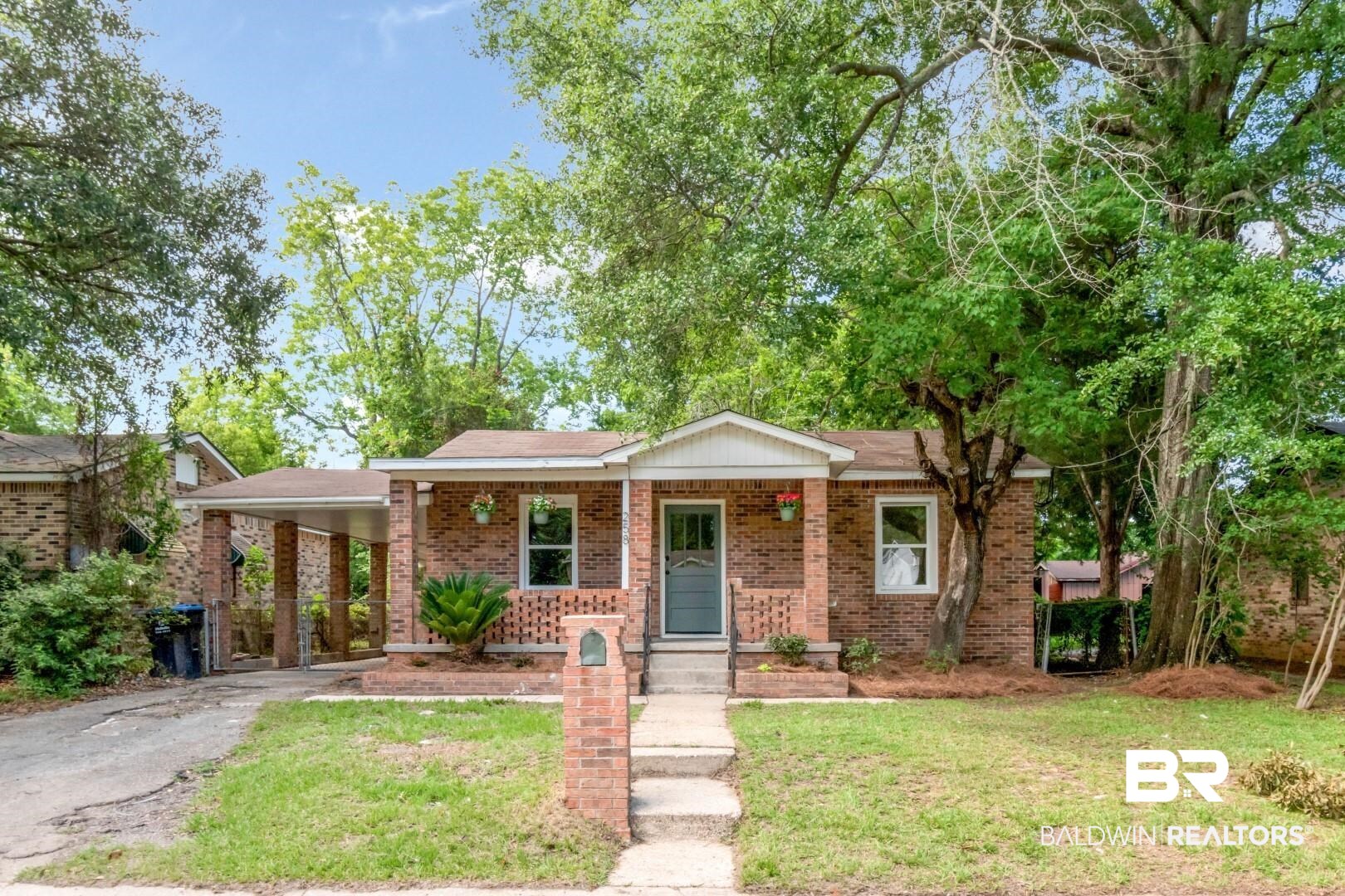 258 3rd Avenue Chickasaw, AL 36611 - Photo 1 of 31