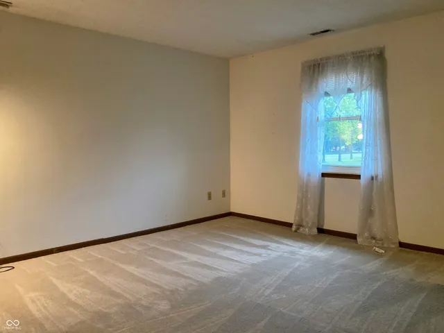 $199,900 | 1155 Paradise Court, Unit D, Greenwood, IN 46143