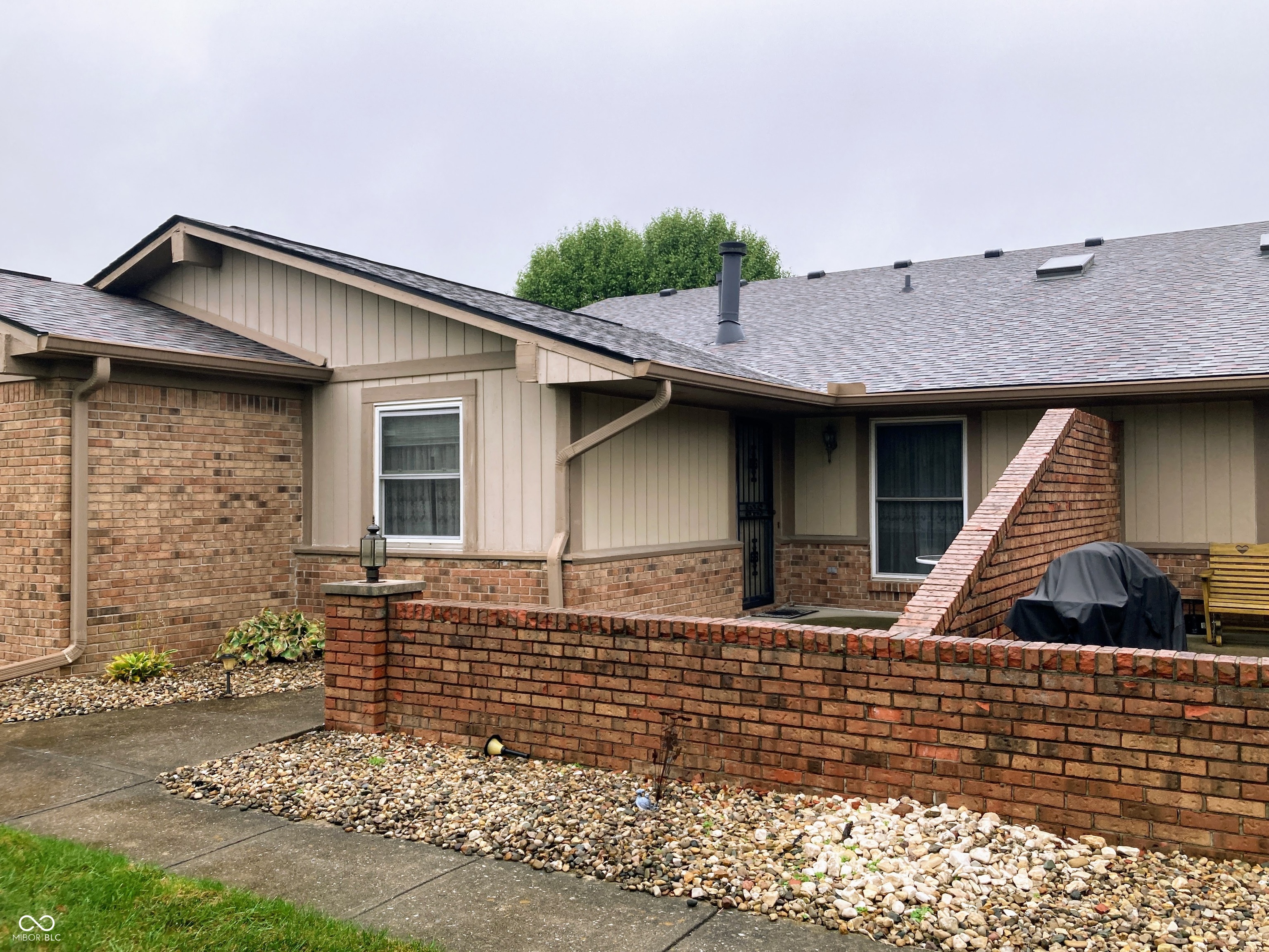 1155 Paradise Court, Unit D Greenwood, IN 46143 - Photo 2 of 23