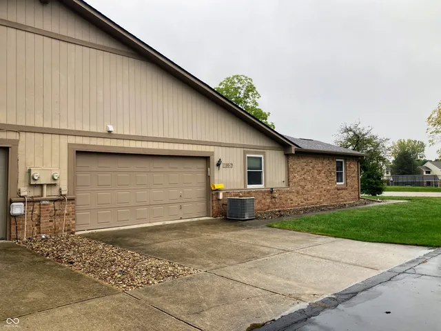 $199,900 | 1155 Paradise Court, Unit D, Greenwood, IN 46143