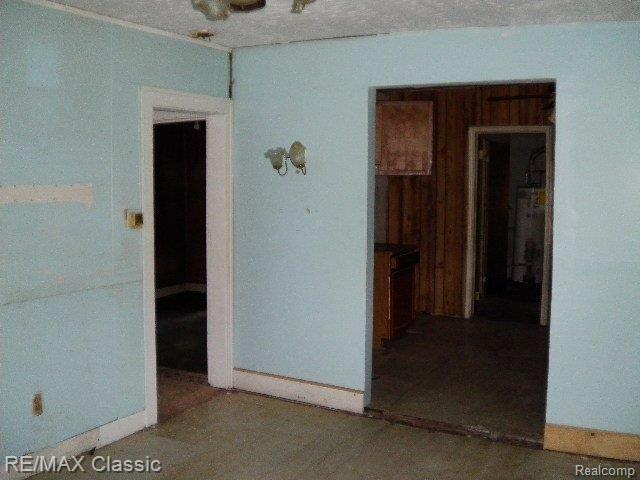 2128 Martin Road Ferndale, MI 48220 - Photo 3 of 8 Living Room