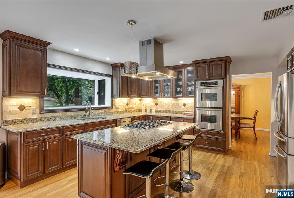 12 Jason Woods Road Closter, NJ 07624 - Photo 14 of 36