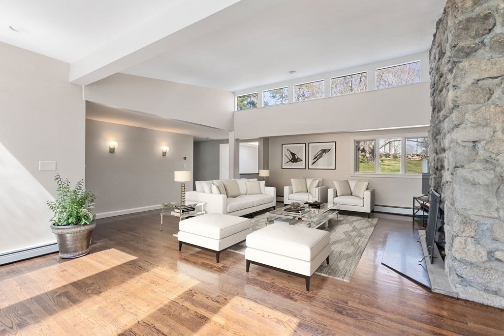 528 Glen Road Weston, MA 02493 - Photo 14 of 34 Gallery Image 14