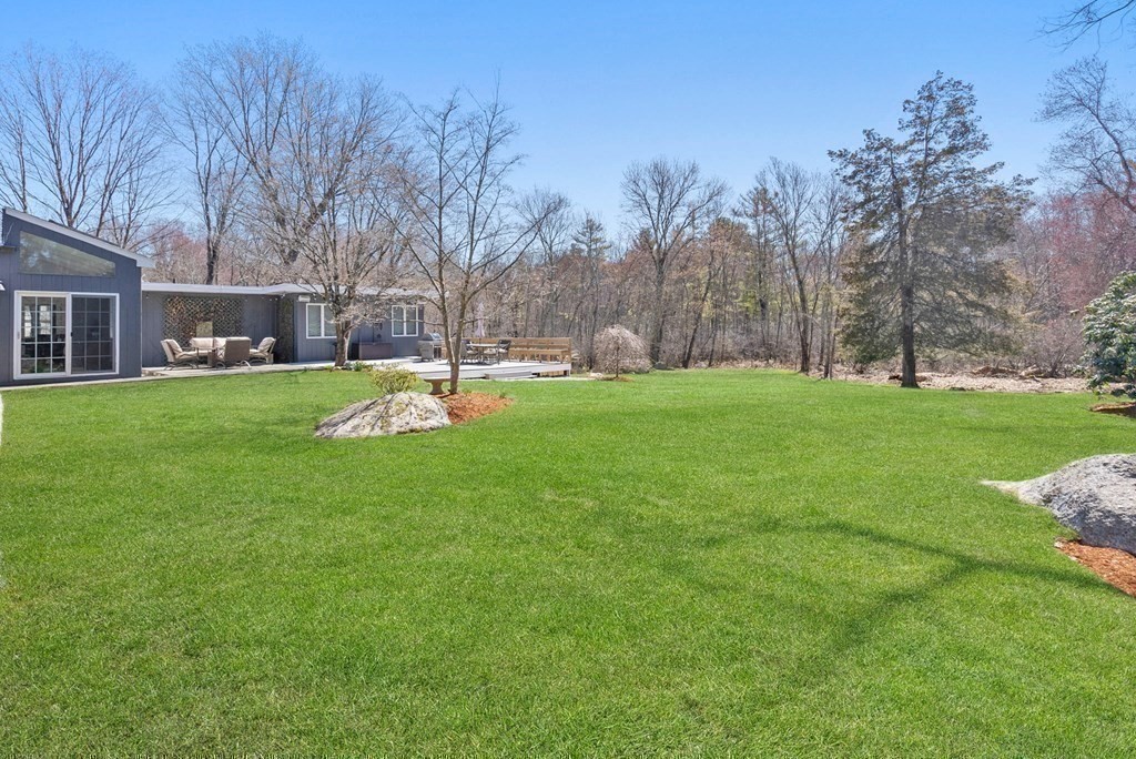 528 Glen Road Weston, MA 02493 - Photo 26 of 34 Gallery Image 26