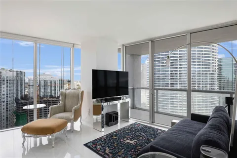 $880,000 | 475 Brickell Avenue, Unit 4015, Miami, FL 33131