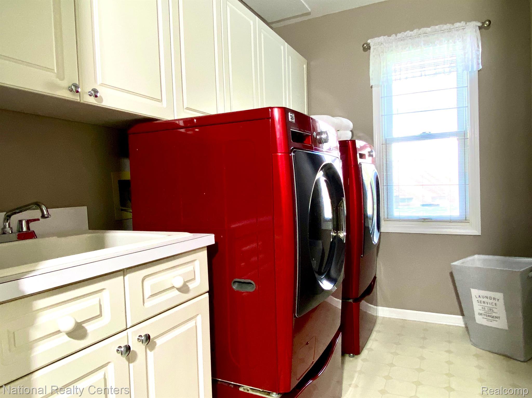 4199 Oak Tree Circle Rochester, MI 48306 - Photo 39 of 47 Convenient Entry Level Laundry Rm