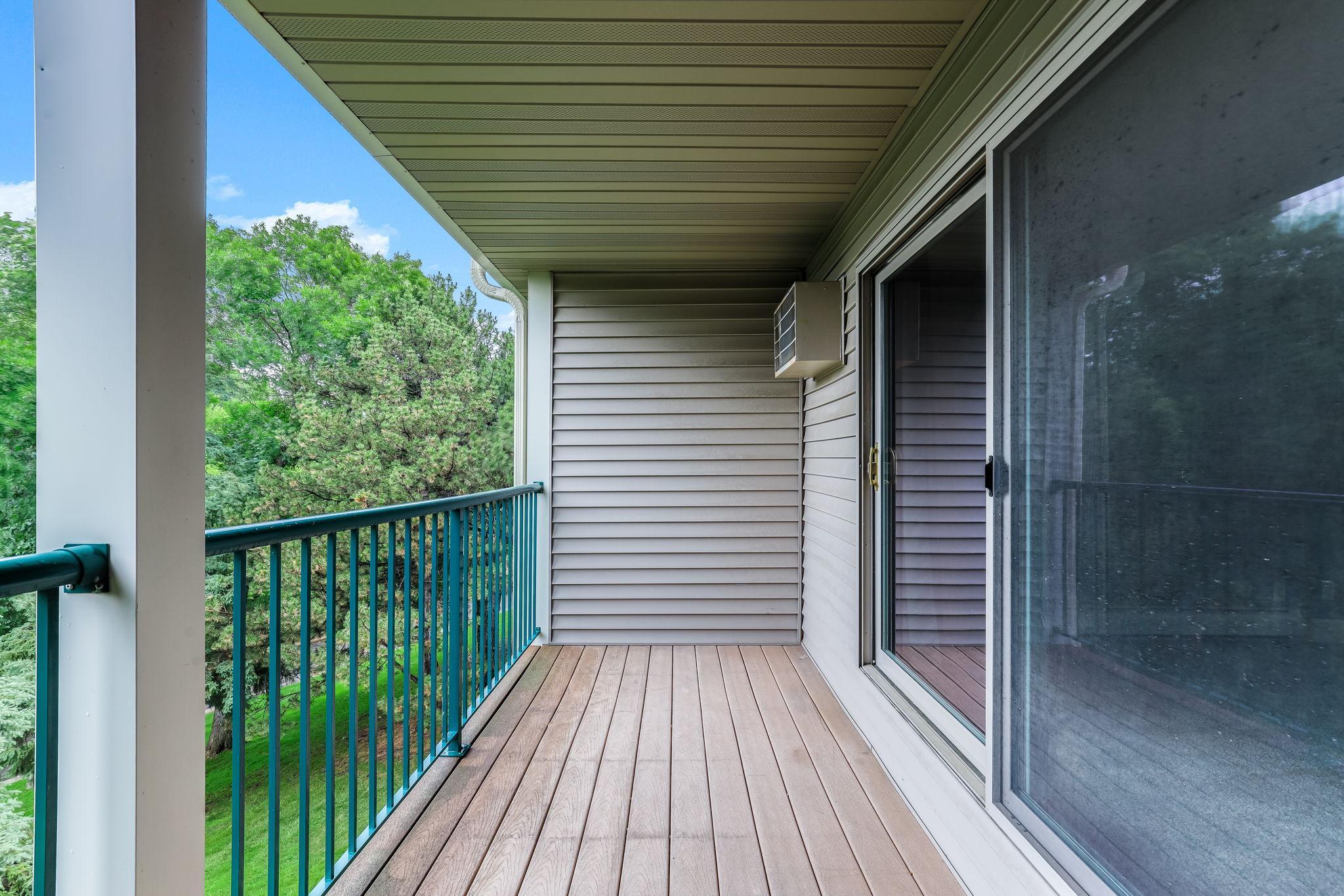 1700 Four Oaks Road, Unit 331 Eagan, MN 55121 - Photo 14 of 37
