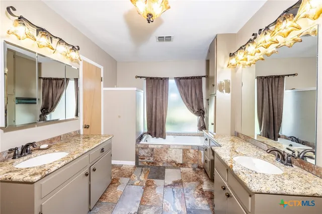 $580,000 | 2405 County Road 239, Gonzales, TX 78629