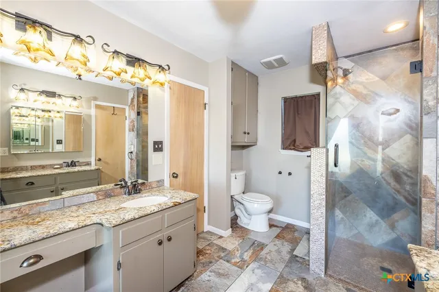 $580,000 | 2405 County Road 239, Gonzales, TX 78629