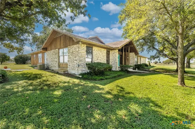 $580,000 | 2405 County Road 239, Gonzales, TX 78629