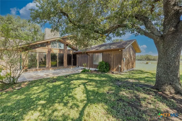 $580,000 | 2405 County Road 239, Gonzales, TX 78629