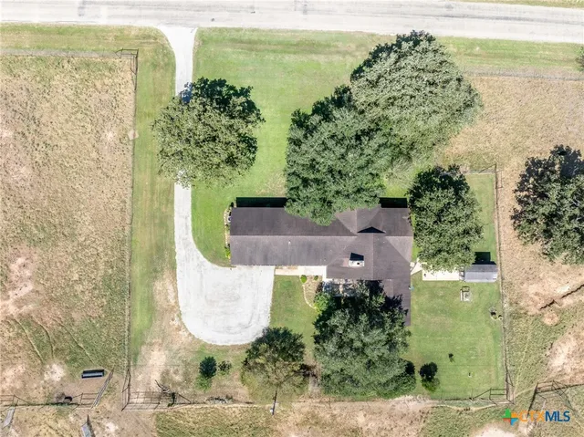 $580,000 | 2405 County Road 239, Gonzales, TX 78629