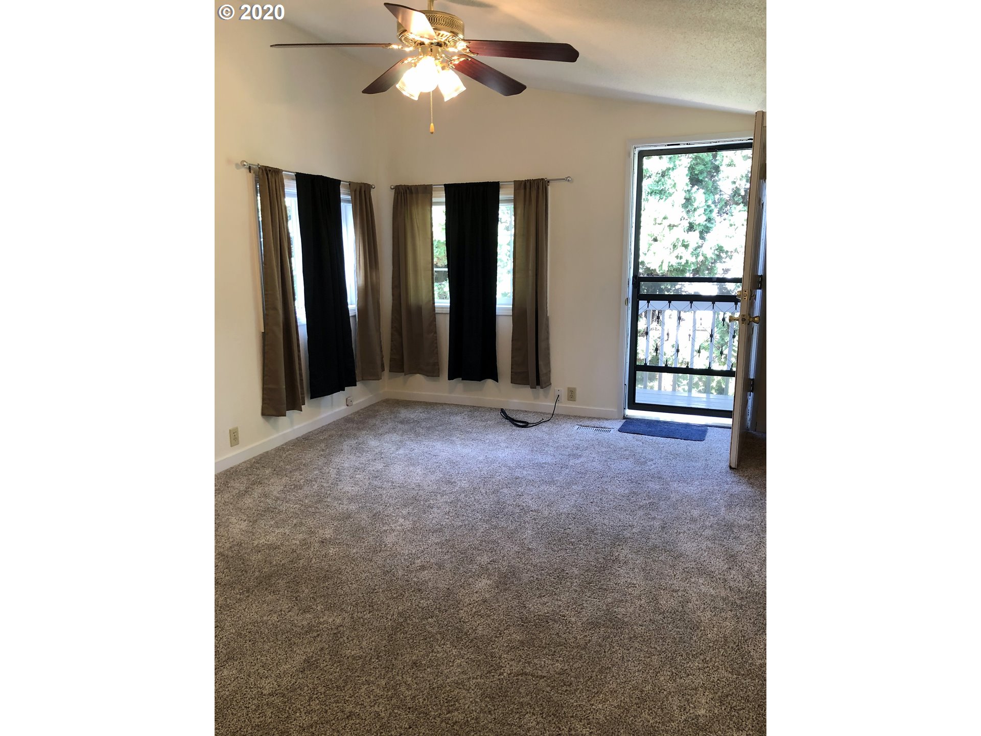 1400 Candlelight Drive, Unit 134 Eugene, OR 97402 - Photo 15 of 29