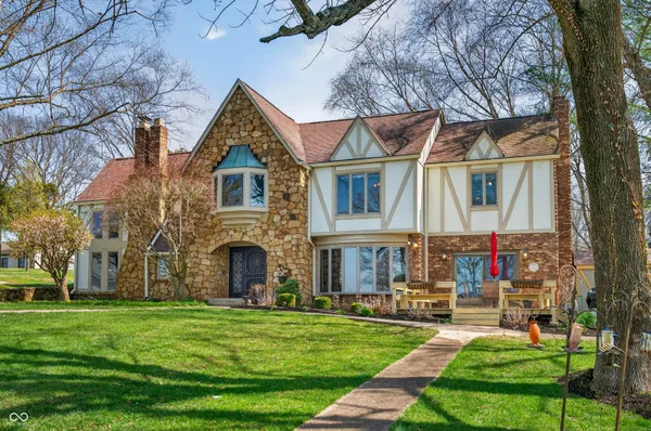 $799,000 | 995 East Skyline Drive, Brownstown, IN 47220