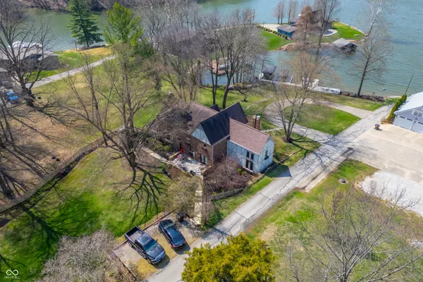 $799,000 | 995 East Skyline Drive, Brownstown, IN 47220