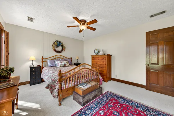 $799,000 | 995 East Skyline Drive, Brownstown, IN 47220