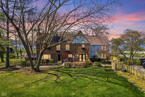 $799,000 | 995 East Skyline Drive, Brownstown, IN 47220