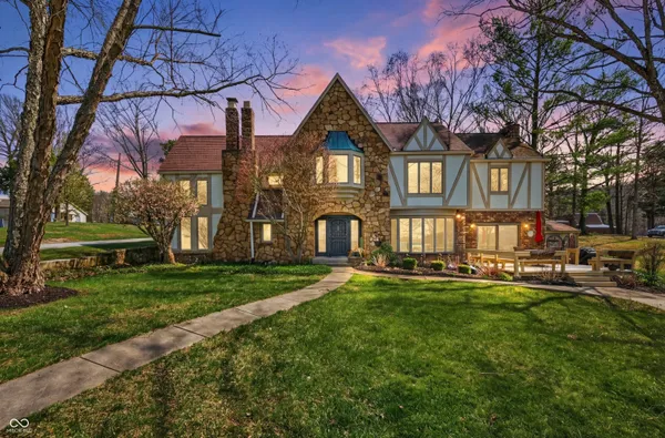 $799,000 | 995 East Skyline Drive, Brownstown, IN 47220