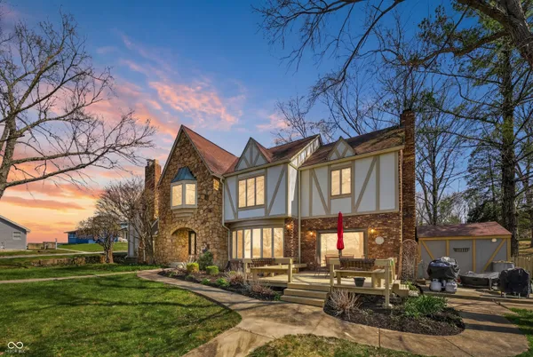 $799,000 | 995 East Skyline Drive, Brownstown, IN 47220