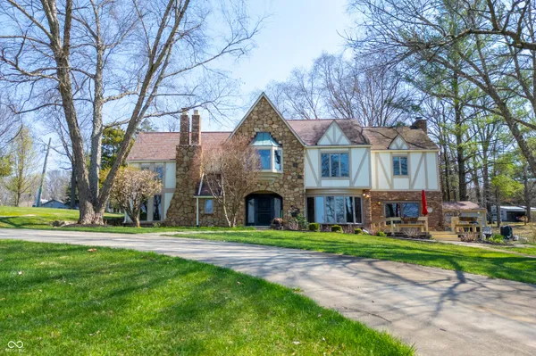 $799,000 | 995 East Skyline Drive, Brownstown, IN 47220