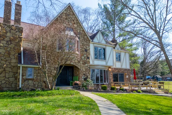 $799,000 | 995 East Skyline Drive, Brownstown, IN 47220