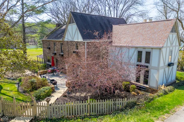 $799,000 | 995 East Skyline Drive, Brownstown, IN 47220