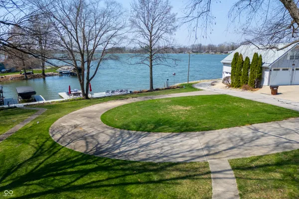 $799,000 | 995 East Skyline Drive, Brownstown, IN 47220