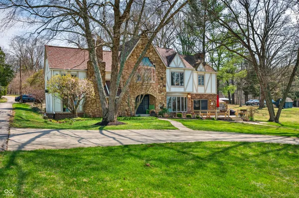 $799,000 | 995 East Skyline Drive, Brownstown, IN 47220