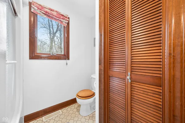 $799,000 | 995 East Skyline Drive, Brownstown, IN 47220