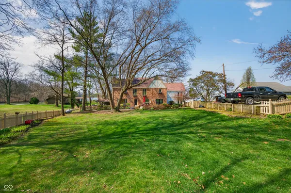 $799,000 | 995 East Skyline Drive, Brownstown, IN 47220